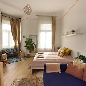  Apartment Eye