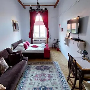  Apartment Classical In The Old Pest